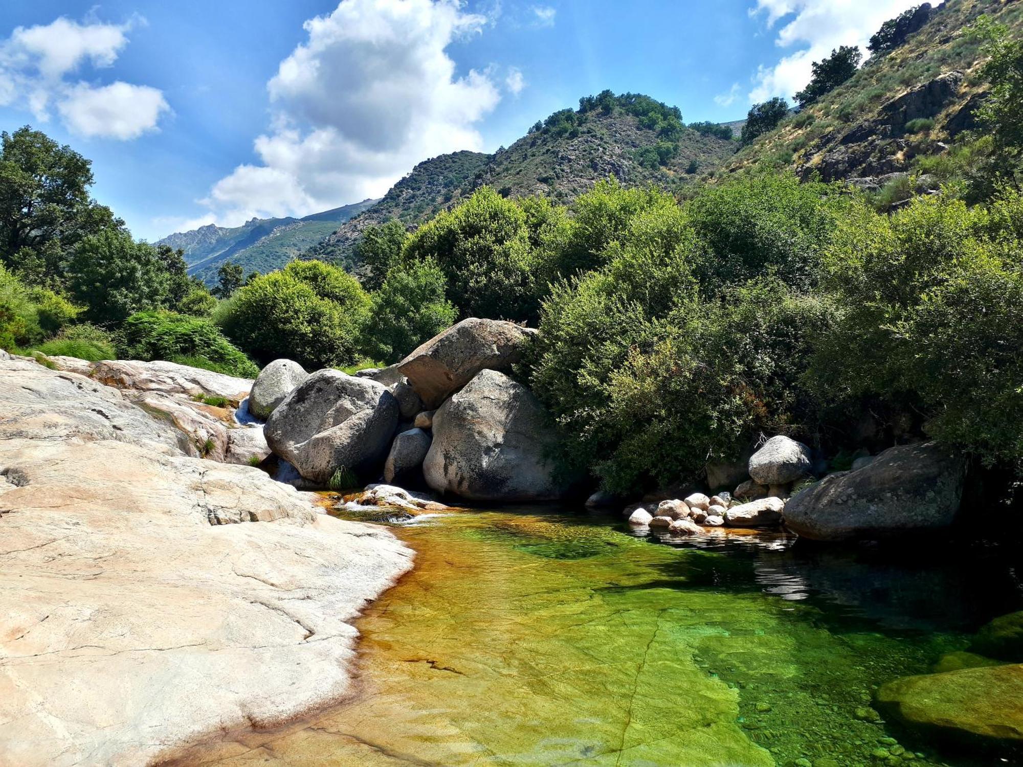 Apartamentos Rurales Entre Fuentes Cuacos De Yuste Luaran gambar