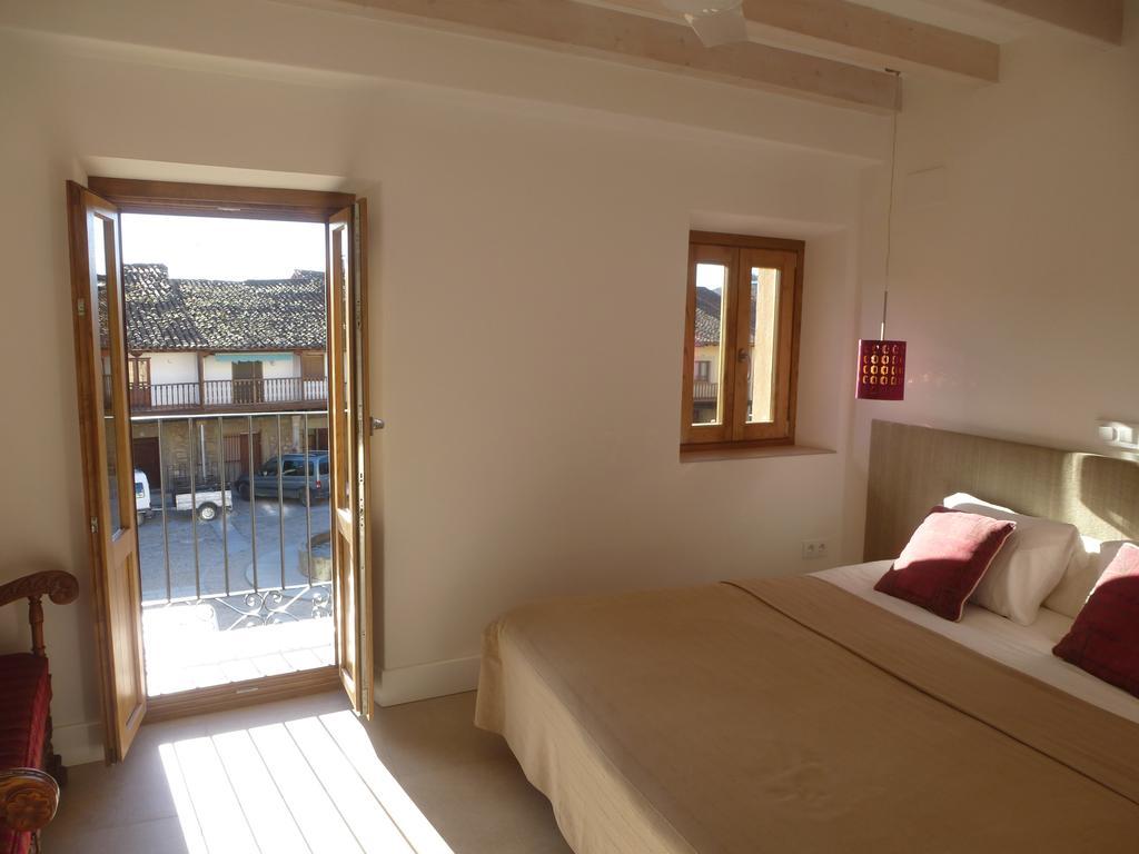 Apartamentos Rurales Entre Fuentes Cuacos De Yuste Luaran gambar