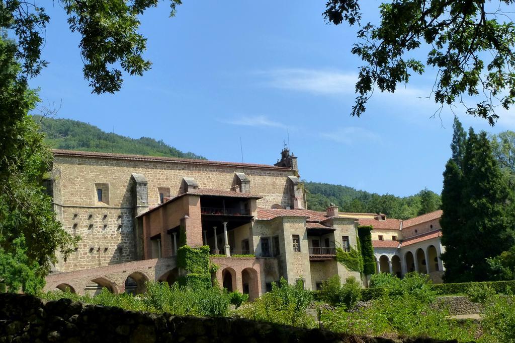 Apartamentos Rurales Entre Fuentes Cuacos De Yuste Luaran gambar